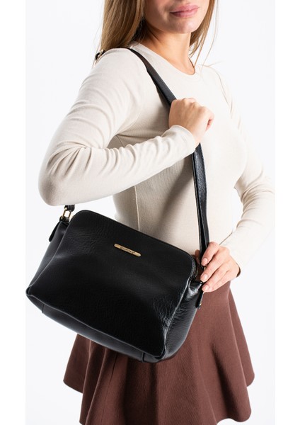 3 Bölmeli Ayarlanabilir Askılı Kadın Çapraz Çanta