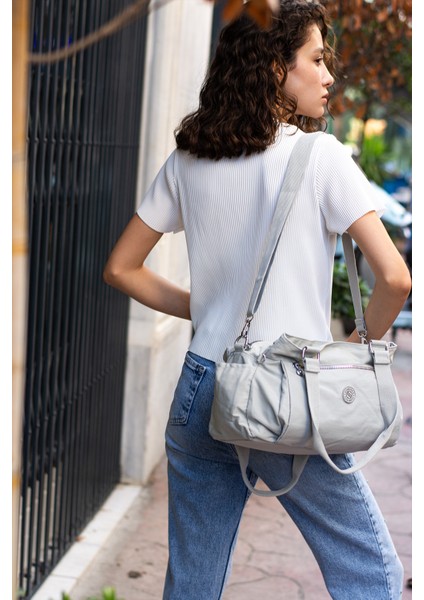 Su Geçirmez Kumaş Çok Bölmeli Kadın Kol ve Omuz Çantası fiyatları