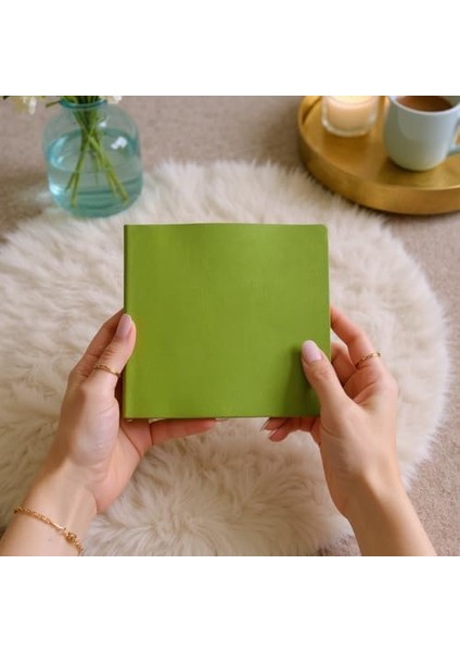Defter, Çizgisiz Not Defteri – Pu Deri Not Defteri – 16,5X16,5 Cm, 96 Yaprak (192 Sayfa), 90 gr Ivory Kağıt, Esnek Kapak, Ofis ve Kırtasiye (Fıstık Yeşili) modelleri