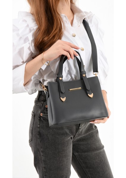 Kadın Uzun Askılı 4 Bölmeli Gold Aksesuarlı Sade Şık Omuz ve El Çantası