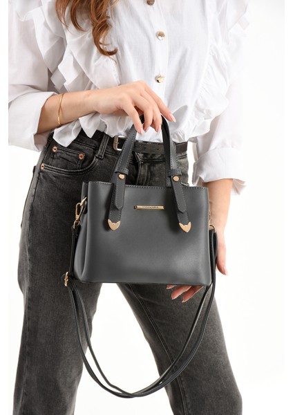 Kadın Uzun Askılı 4 Bölmeli Gold Aksesuarlı Sade Şık Omuz ve El Çantası fiyatları