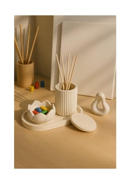 Form Dekoratif Set – Minimalist & Şık Tasarım (4 Parça)