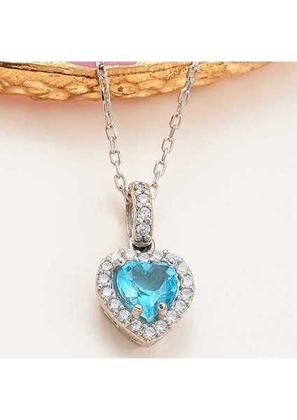 925 Ayar Gümüş Taşlı Kalpli Kadın Kolye T8065 (972972)