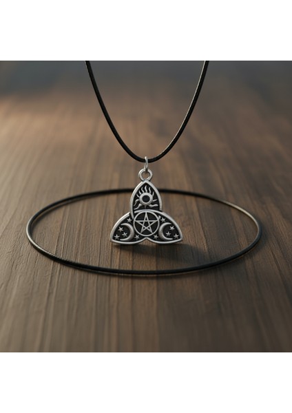 Dişi Tanrıçalar Sembolü - Triquetra Gümüş Kaplama Deri Ip Kolye modelleri