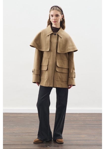 Pelerin Detaylı Parka Ceket Kamel modelleri