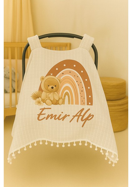 Kişiye Özel Ayıcık ve Gökkuşağı Desenli Bebek Puset Örtüsü – Isim Yazılı, %100 Pamuk