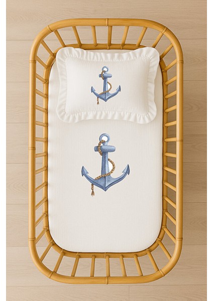 Mavi Çapa Desenli Bebek Nevresim Takımı Içi Dolgulu Fırfırlı Yastık – Kişiye Özel Isim