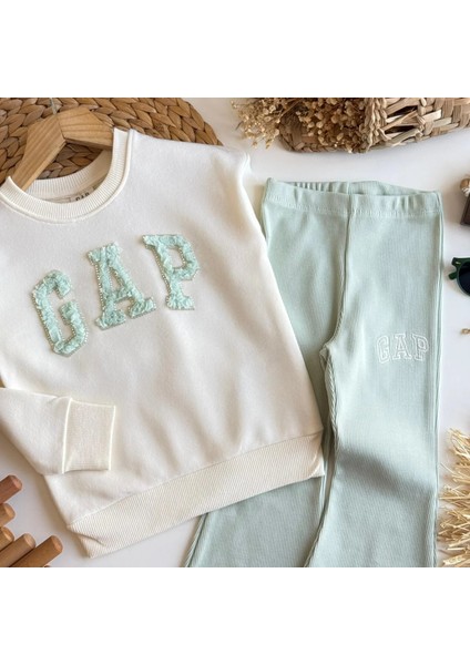 Mint Yeşil Taş ve Nakış İşlemeli Geniş Paça Kız Çocuk Takımı – Sweatshirt & Alt, 2–8 Yaş