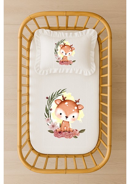 Bambi Geyik Çiçekli Bebek Nevresim Takımı – 70×120 – %100 Akfil – Içi Dolgulu Fırfırlı