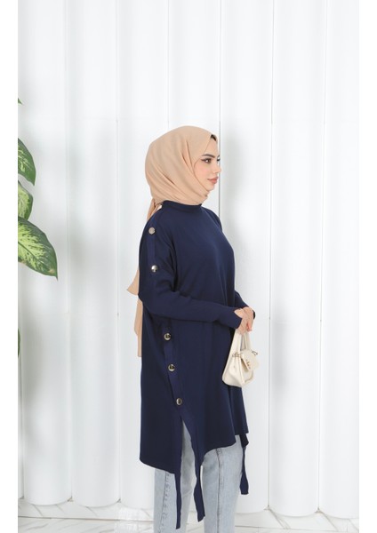 Düğme Detaylı Merserize Tunik fırsatları