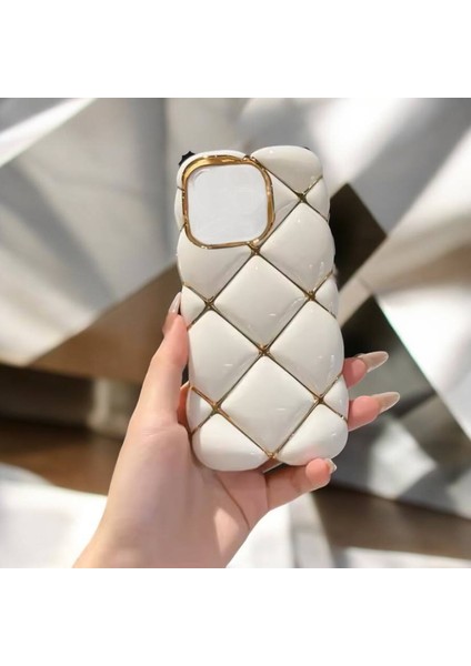 Apple Iphone 15 Yumuşak Silikon Kılıf Darbeye Dayanıklı Kapak Altın Çizgili Baklava . fiyatları
