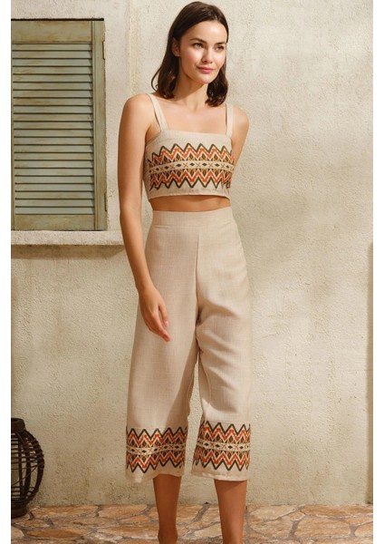 Kalın Askılı Oyuk U Yaka Geometrik Yazlık Uzun Nakış Detaylı Pijama Takımı