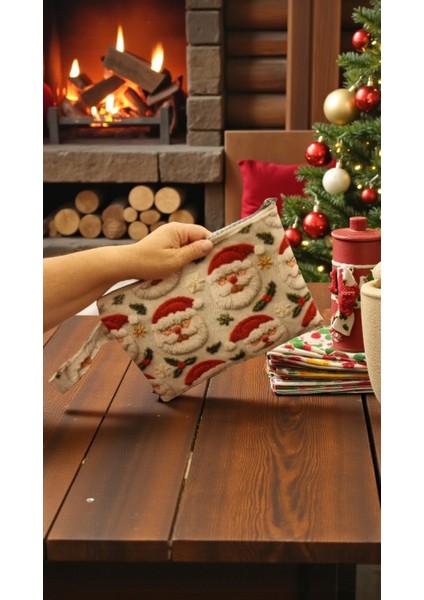 Holly Jolly Clutch fiyatları