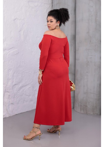 Kadın Kırmızı Kayık Yaka Truvakar Kol Kuplu Büyük Beden Esnek Elbise