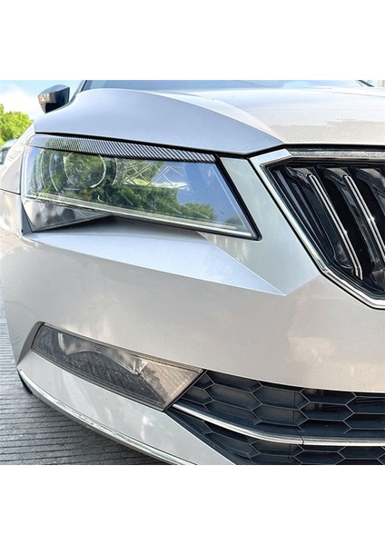 Araç Karbon Fiber Desen Farlar Kaş Far Trim Kapağı Skoda Için Superb B8 2016-2018 Araç Stil (Yurt Dışından) fırsatları