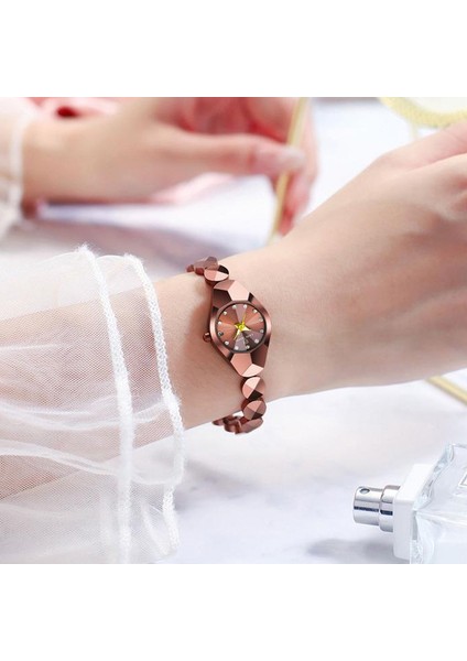 Kadın Moda Bilezik Izle - Su Geçirmez Bir Saat (Yurt Dışından) fiyatları