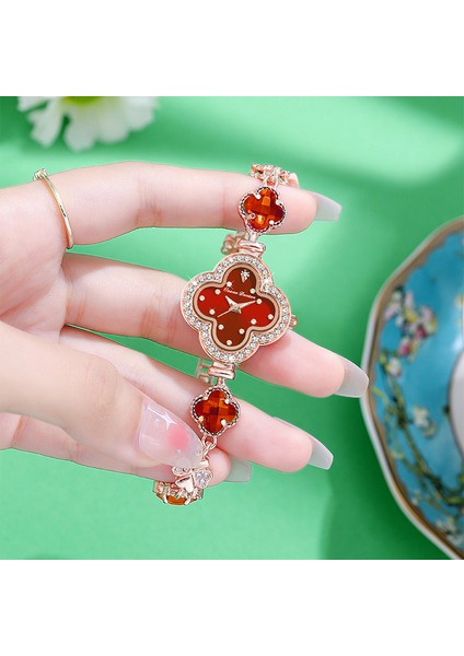 Kadın Lüks Saati - Dört Yapraklı Yonca Şekli (Yurt Dışından) fiyatları