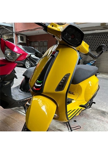 Vespa Primavera 150 Sprint Için 150 Motosiklet Scooter Ön Dekorasyon Kapağı Kravat Trim Kapak Aksesuarları Yeşil+Beyaz+Kırmızı (Yurt Dışından) fiyatları