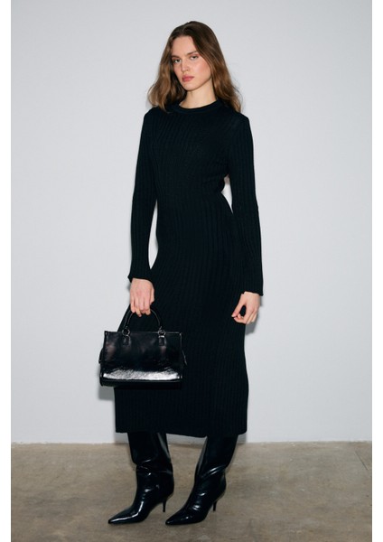 DUENDE Kadın Yuvarlak Yaka Çizgi Desenli Slim Fit Triko Siyah Elbise