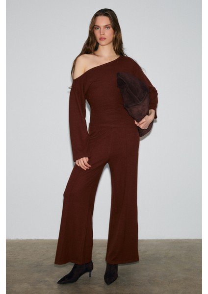 NIVEAS Kadın Yumuşak Ve Esnek Kumaşlı Kayık Yakalı Yanı Büzgülü Koyu Kahverengi Sweatshirt modelleri