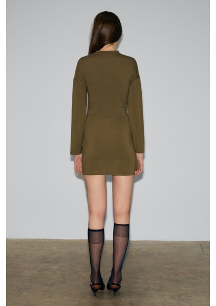 SEVLEY Kadın Yumuşak Ve Esnek Kumaşlı Yuvarlak Yakalı Bağlama Detaylı Mini Haki Elbise