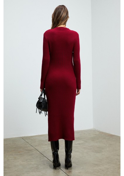 SOREYA Kadın Yuvarlak Yaka Çizgi Desenli Yırtmaçlı Slim Fit Triko Bordo Elbise