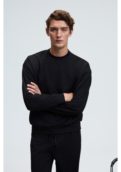 VIENTO Erkek Bisiklet Yaka Uzun Kollu Regular Fit Siyah Sweatshirt fiyatları