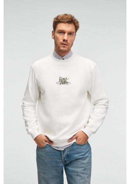 IRVING Erkek Yuvarlak Yaka Göğsü Ve Önü Regular Fit Ekru Sweatshirt