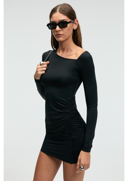 LUKKID Kadın Esnek Kumaşlı Asimetrik Yakalı Slim Fit Siyah Elbise modelleri