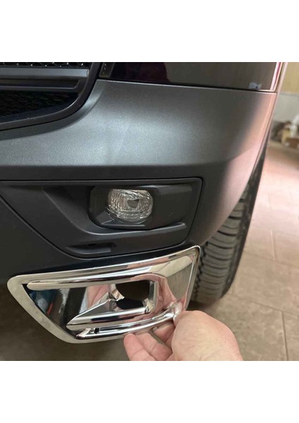 1 Toyota Land Cruiser LC300 2021-2023 Ön Sis Lamba Çerçevesi (Yurt Dışından) modelleri