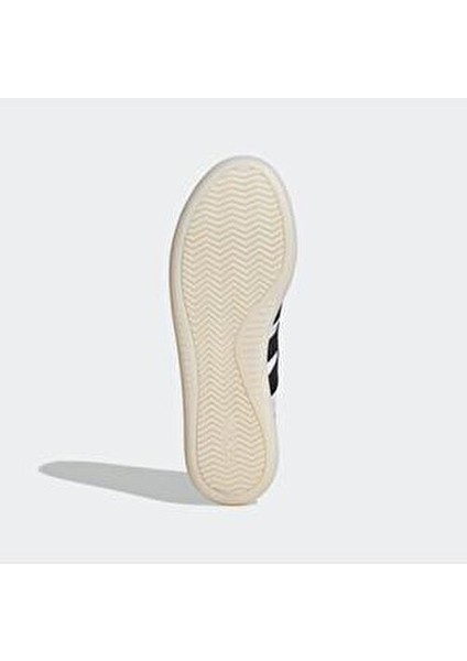 Barreda Decode Beyaz Kadın Sneaker Süet ve Naylon Üst Yüzey ile Konforlu Tasarım