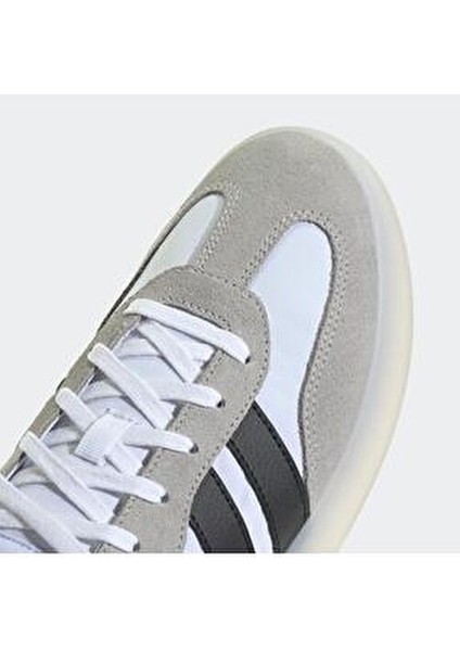 Barreda Decode Beyaz Kadın Sneaker Süet ve Naylon Üst Yüzey ile Konforlu Tasarım