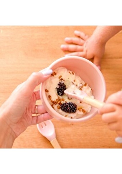Oioi Mama Kaşığı ve Çatal Seti Pinky Pink 6 Ay+ İçin Bambu Saplı Yumuşak Silikon Uçlar