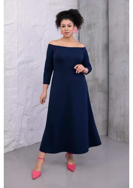 Kadın Lacivert Kayık Yaka Truvakar Kol Kuplu Büyük Beden Esnek Elbise