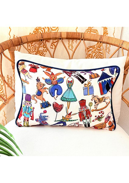 Sirk ve Nutcracker Desenli Dekoratif Kadife Yastık Kılıfı – 35X50 cm – Renkli Yılbaşı Tasarım Kırlent Kılıfı fiyatları