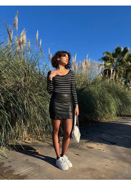 V Yaka Çizgili Bluz Siyah A3699 fiyatları