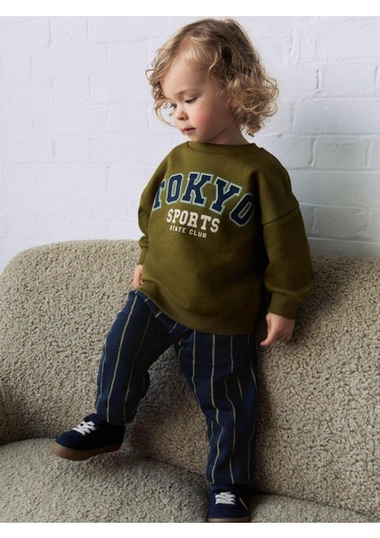 Erkek Çocuk Pamuklu Yeşil Baskılı Sweatshirt ve Lacivert Çizgili Pantolon Takım fiyatları