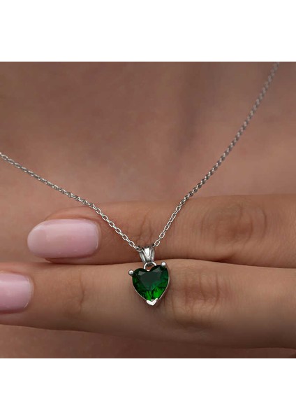 925 Ayar Gümüş Yeşil Taşlı Kalpli Kadın Kolye T8323 (972972) fiyatları