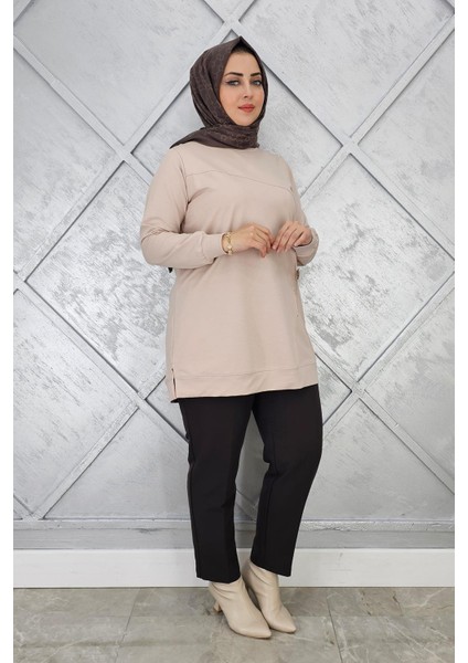 Kadın Taş ve Düğme Detaylı Tesettür Tunik