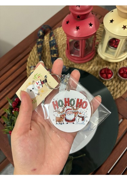 Yılbaşı Hediyelik Anahtarlık – Sevimli Noel Baba Temalı Tasarım fırsatları