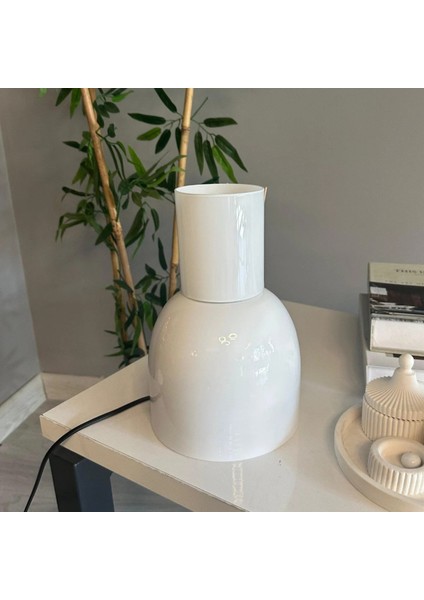 Shiny Masa Lambası Beyaz Renk Çalışma Lambası Dekoratif Metal Abajur Modeli Ofis Ev Aydınlatma