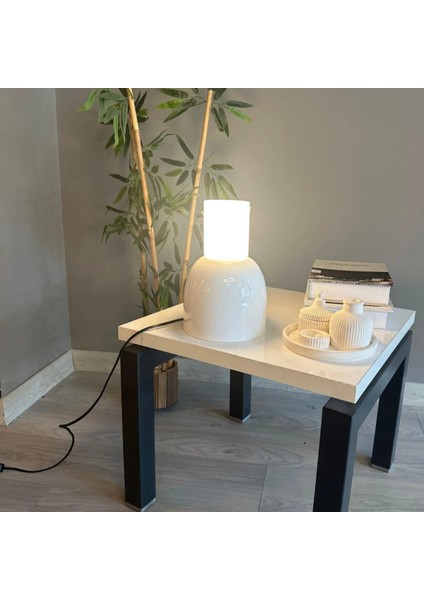 Shiny Masa Lambası Beyaz Renk Çalışma Lambası Dekoratif Metal Abajur Modeli Ofis Ev Aydınlatma fırsatları