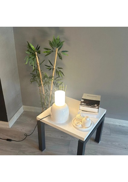 Shiny Masa Lambası Beyaz Renk Çalışma Lambası Dekoratif Metal Abajur Modeli Ofis Ev Aydınlatma