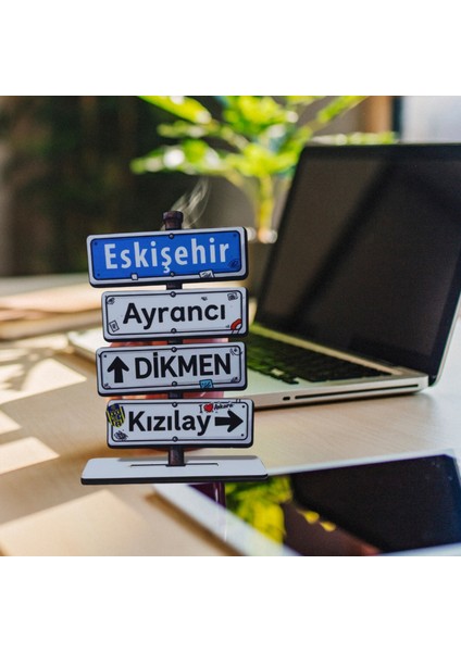 Ankara Yön Tabelası Dekor – Eskişehir, Ayrancı, Dikmen, Kızılay Yazılı Ahşap Masaüstü Ayaklı Biblo fırsatları