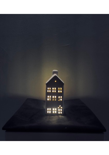 Minyatür Apartman/ev Formlu Seramik Mumluk – 20 cm Işıklı Minimalist Dekoratif Obje modelleri