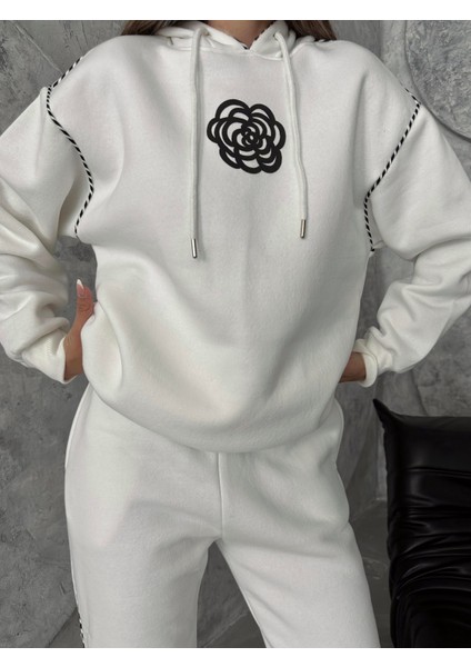 Üç Iplik Tasarım Biyeli Eşofman Takımı Ekru fırsatları