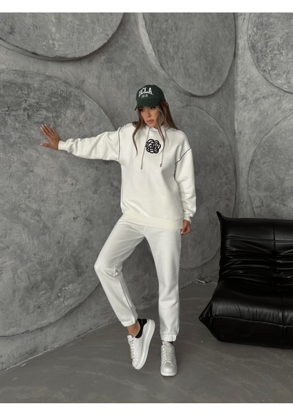 Üç Iplik Tasarım Biyeli Eşofman Takımı Ekru