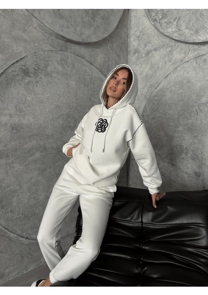 Üç Iplik Tasarım Biyeli Eşofman Takımı Ekru