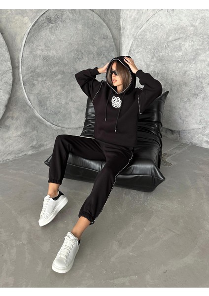 Üç Iplik Tasarım Biyeli Eşofman Takımı Siyah