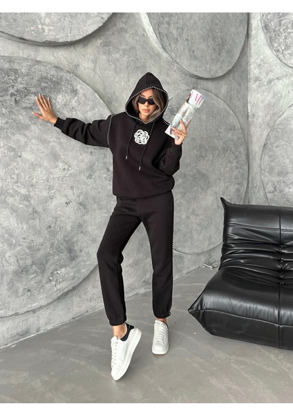 Üç Iplik Tasarım Biyeli Eşofman Takımı Siyah fırsatları